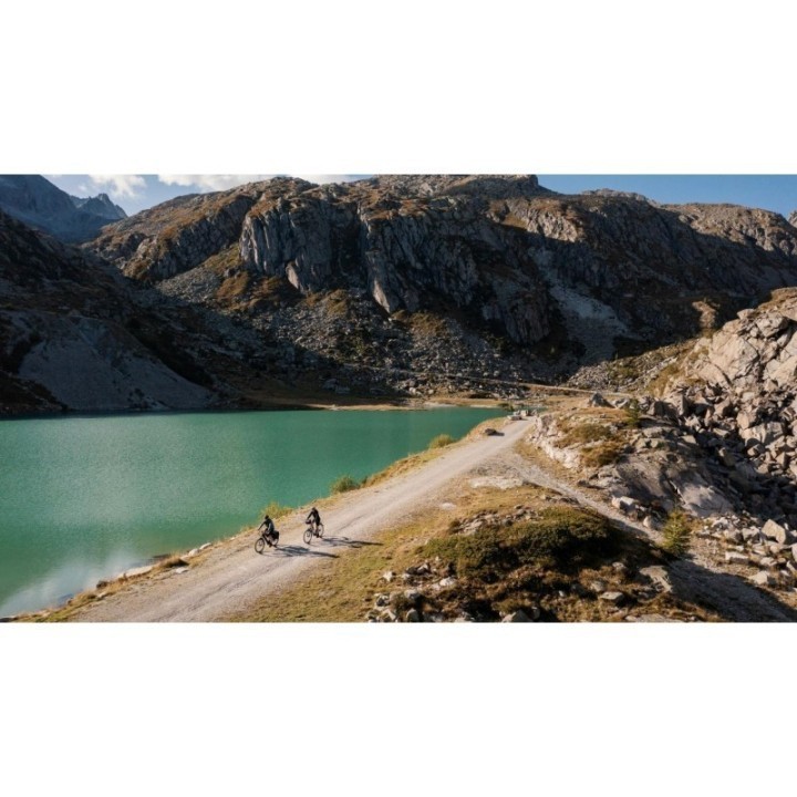 Kathmandu Hybrid ONE 800 shadowgrey´n´black