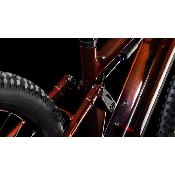 Stereo Hybrid ONE77 HPC Race 800