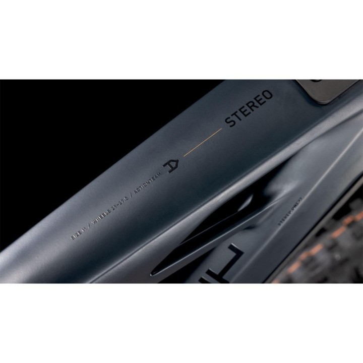 Stereo Hybrid ONE77 HPC AT 800