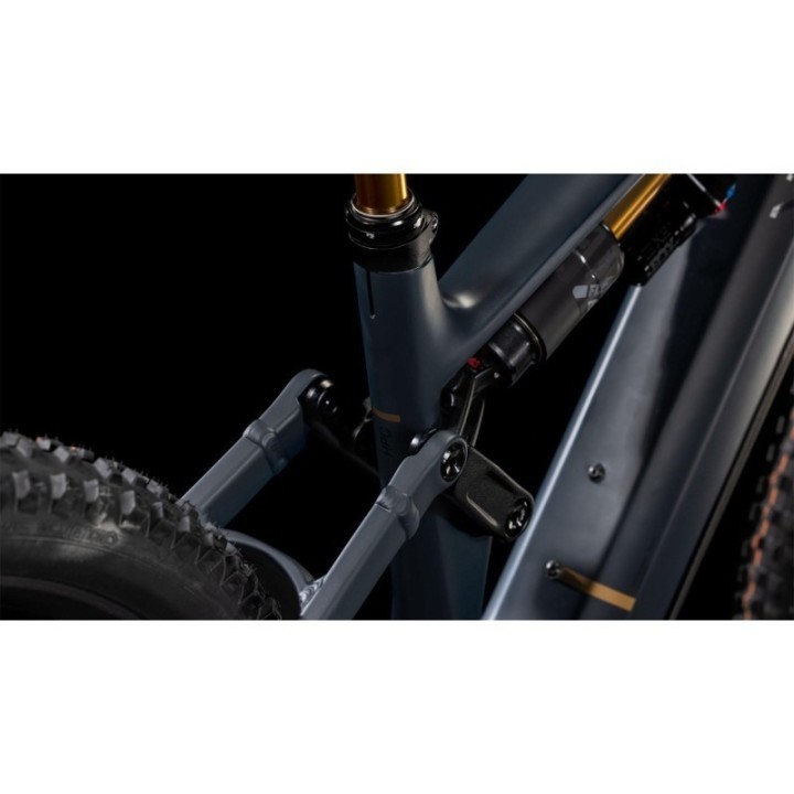 Stereo Hybrid ONE77 HPC AT 800