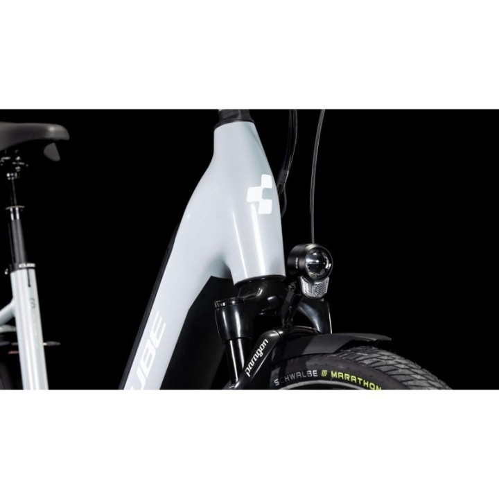 Supreme Hybrid Deluxe SLX 625