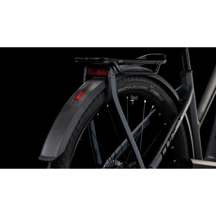 Kathmandu Hybrid ONE 800