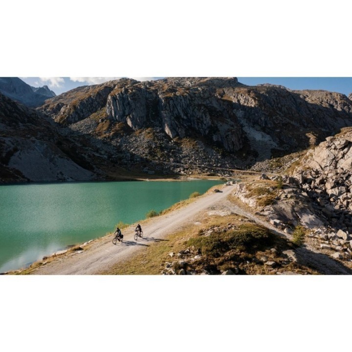 Kathmandu Hybrid Pro 800 slabgrey´n´chrome