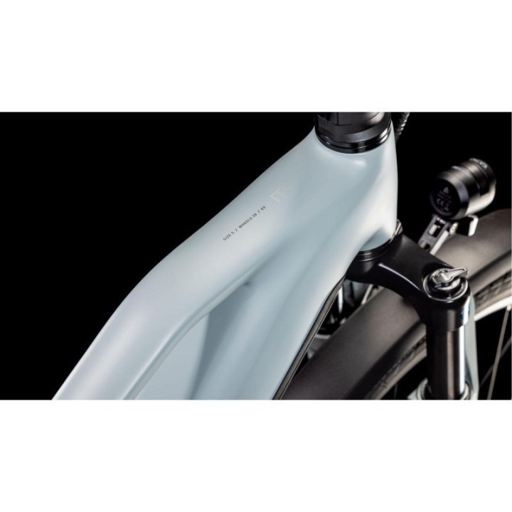 Kathmandu Hybrid EX 800