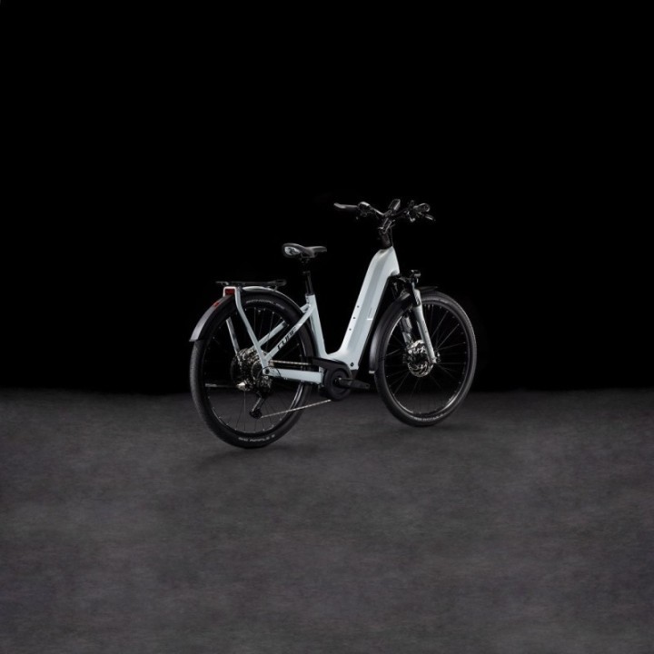 Kathmandu Hybrid EX 800