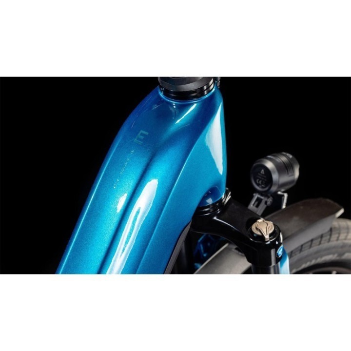 Kathmandu Hybrid EX 800