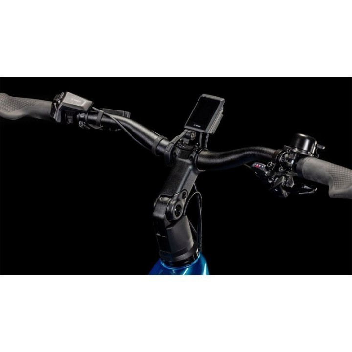 Kathmandu Hybrid EX 800