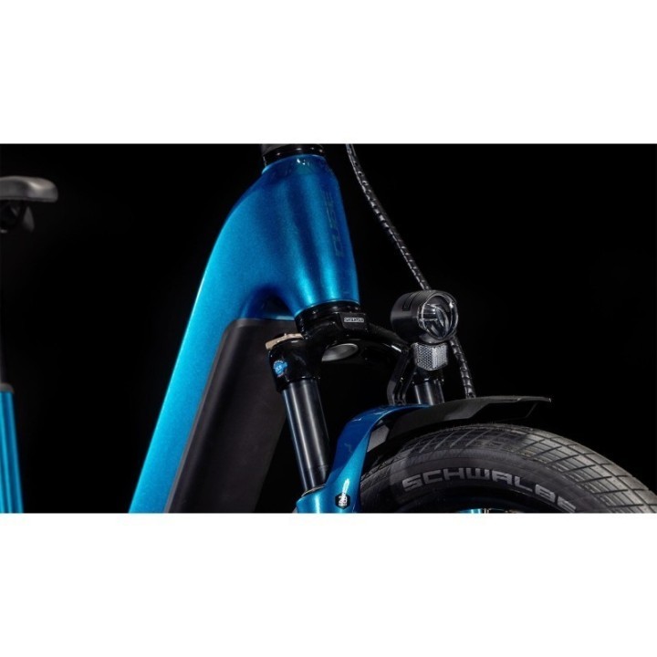 Kathmandu Hybrid EX 800