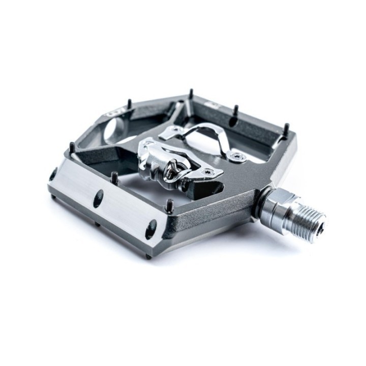 Vélo de montagne : adrénaline garantie avec pédales ACID COMBO