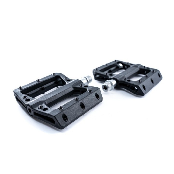 Pédale plate ultra-légère en thermoplastique technique