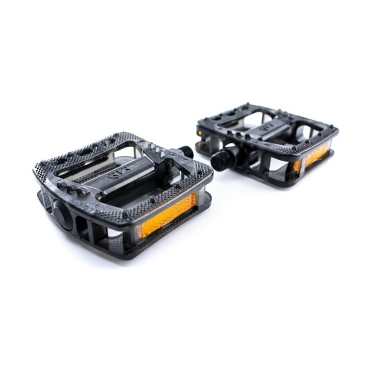 Pédale légère Junior : prise en main confortable