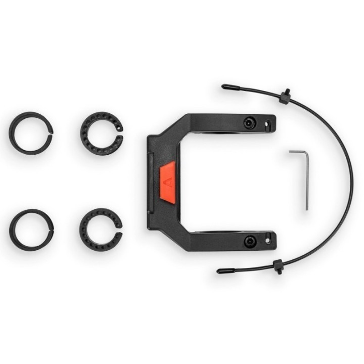 Raccordement de l'ACID Handlebar Basket 16 aux poignées