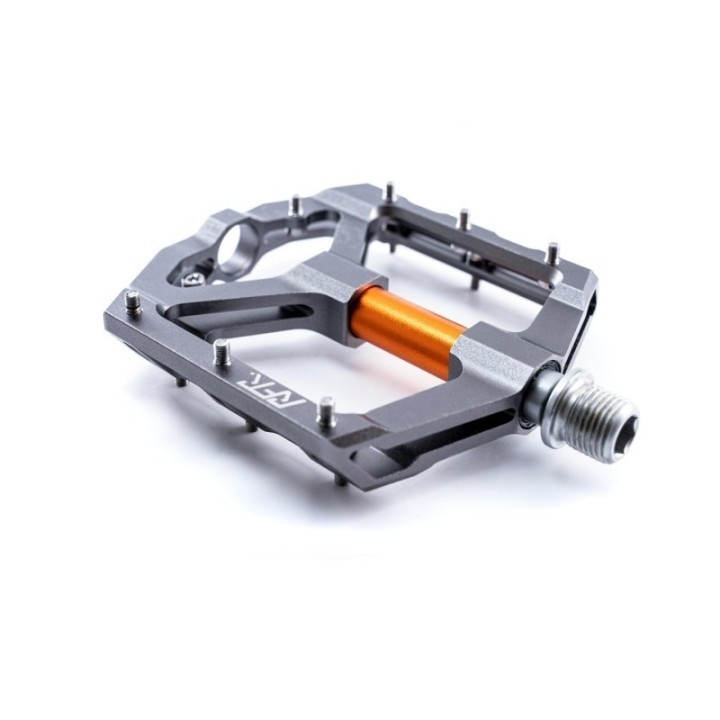 Pédale CNC haute gamme avec design agressif et sécurité exceptionnelle