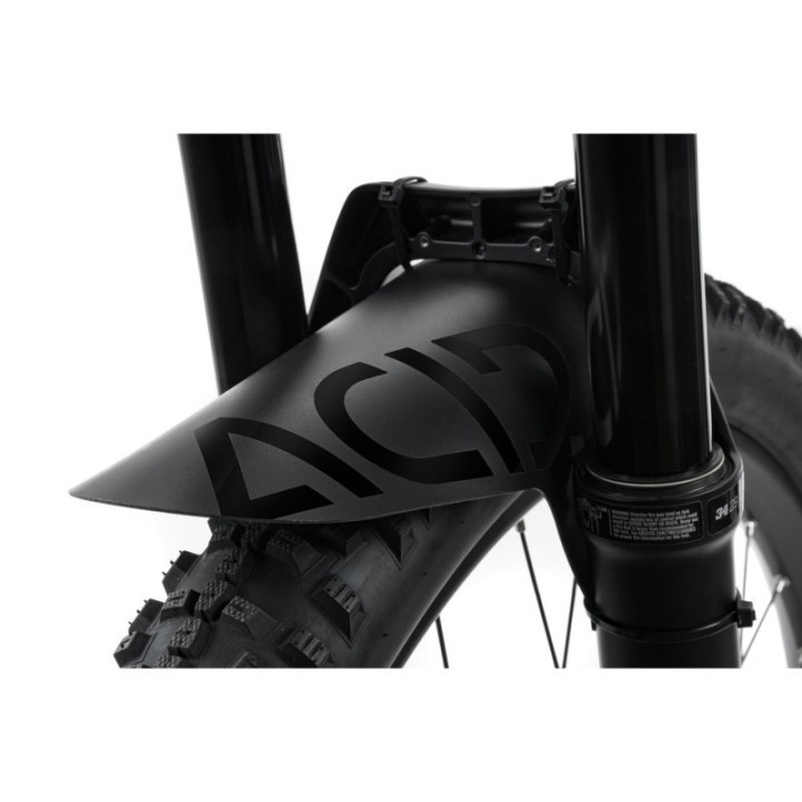 Conduisez dur avec ACID Downhill, protection contre la saleté