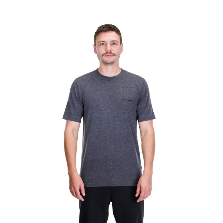 Pendant et élégant : sac en cuir pour porter CUBE