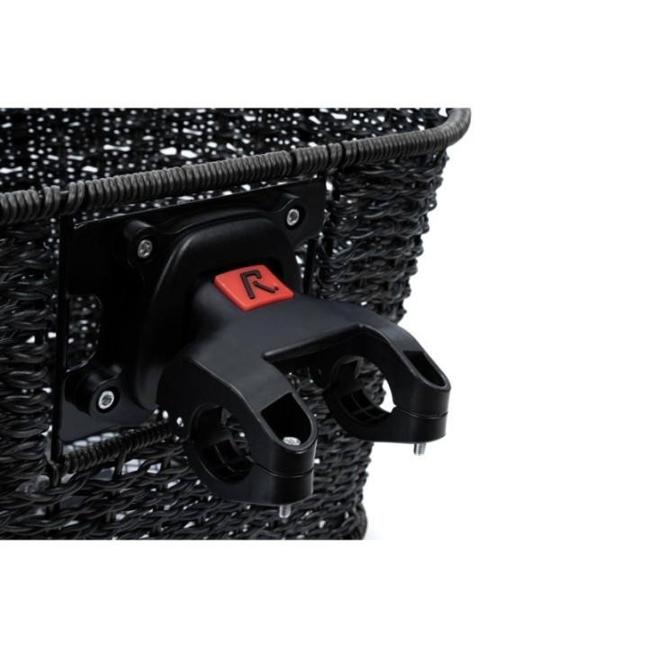 Transporter vos achats en toute sécurité avec le RFR Basket KLICK&GO Rattan 20