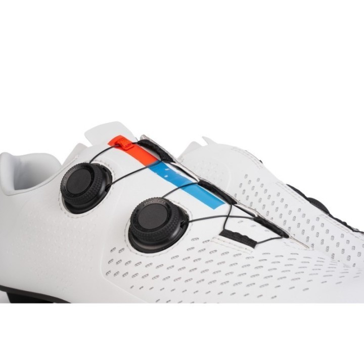 Chaussures de cyclisme de route avec semelle rigide en fibre de verre et amorti ergonomique