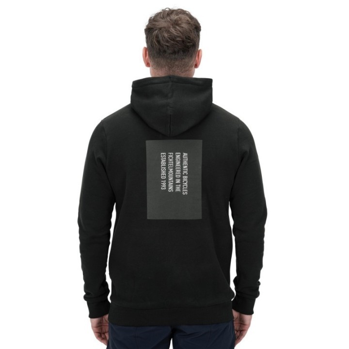 Hoodie casual en coton organique : sensation de bien-être après une journée dure