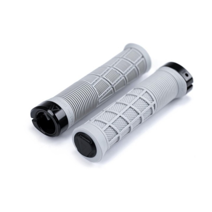 Méta titre : Structure anti-slip pour mains exceptionnelles